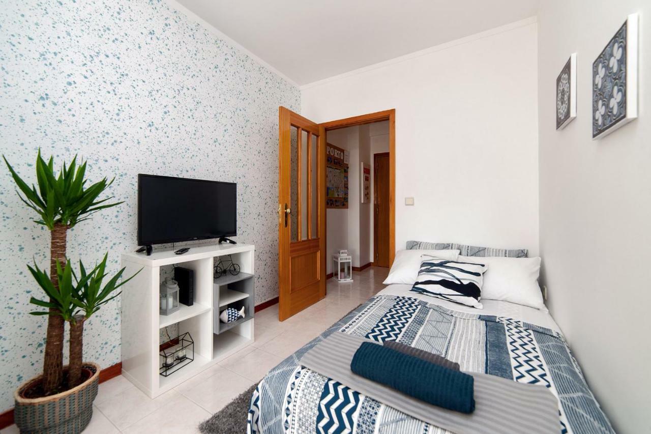 Sunny View To The Tower Apartment Porto Exterior photo